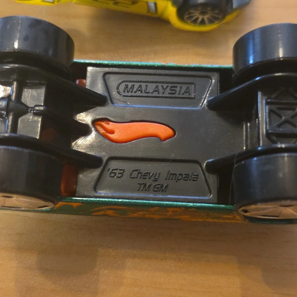 Acura & Impala Die-Cast Model Cars #4618